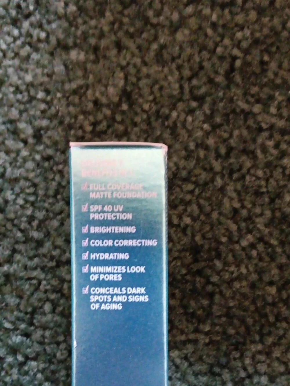 it cosmetics CC+ Oil-Free Matte Cream - Color Deep. 1.08oz